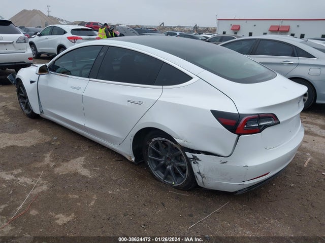 Tesla Model 3 Long Range/performance 2018 5YJ3E1EBXJF094731 Image 3