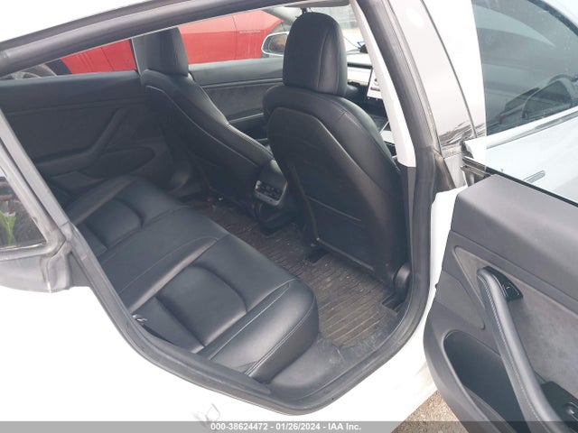 Tesla Model 3 Long Range/performance 2018 5YJ3E1EBXJF094731 Image 8