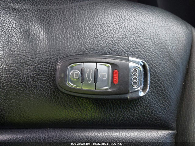 WA1CFAFP9FA086654 Audi Q5 2.0t Premium