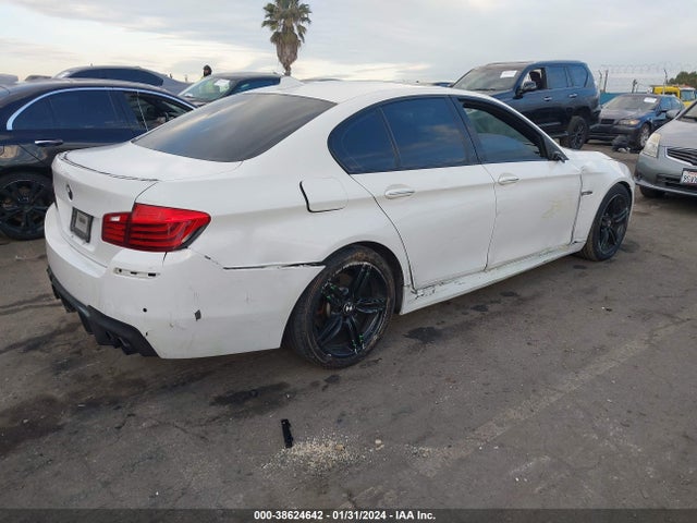 BMW 535i 2016 WBA5B1C56GG553845 Image 4