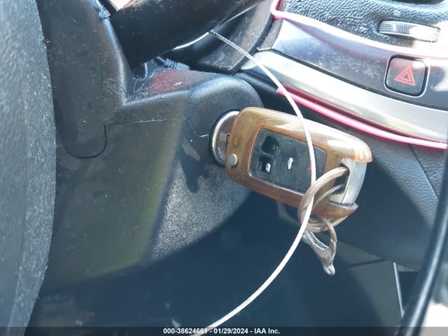 Chevrolet IMPALA 1LT 2017 2G1105SA1H9183572 Image 11