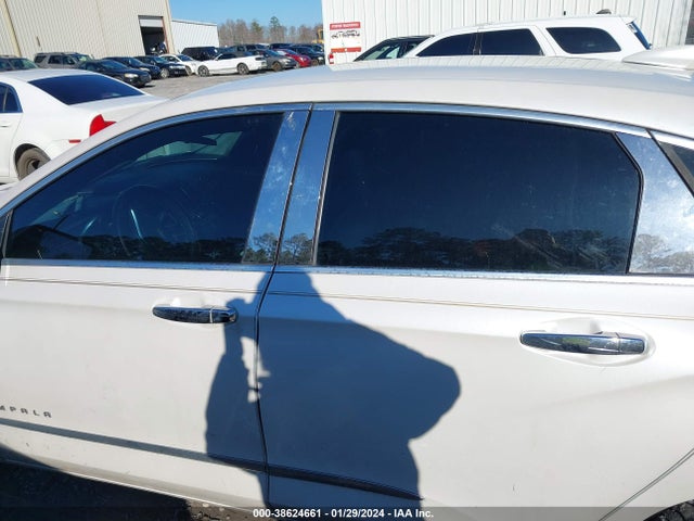 Chevrolet IMPALA 1LT 2017 2G1105SA1H9183572 Image 15