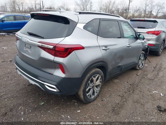 KNDERCAA6N7295513 KIA SELTOS EX