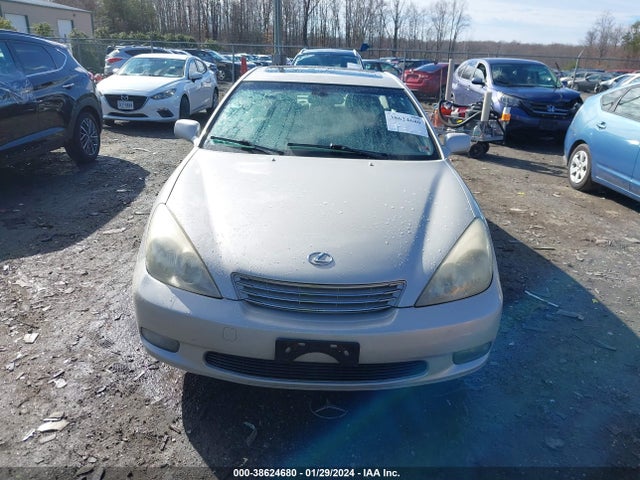 2004 LEXUS ES 330 VIN: JTHBA30G240016001