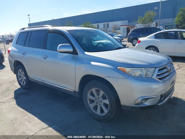 2012 TOYOTA HIGHLANDER BASE V6 VIN: 5TDBK3EH4CS106598