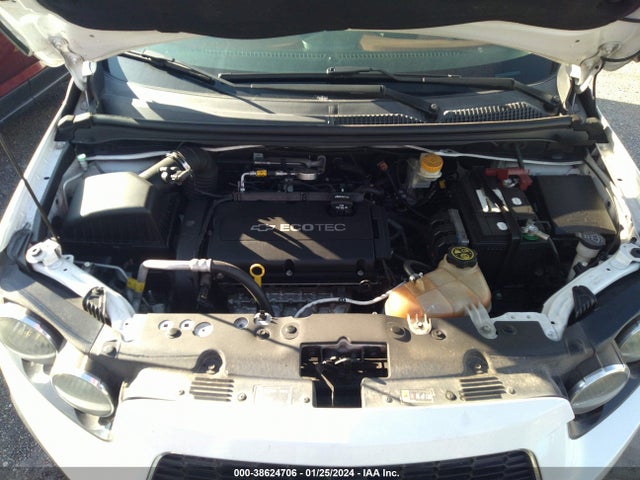Chevrolet Sonic Lt Auto 2016 1G1JC5SH2G4131521 Image 10