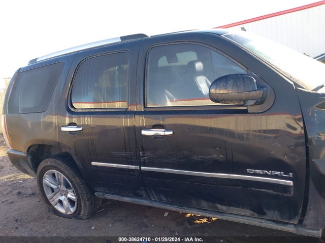 2013 GMC YUKON DENALI VIN: 1GKS1EEF2DR197808
