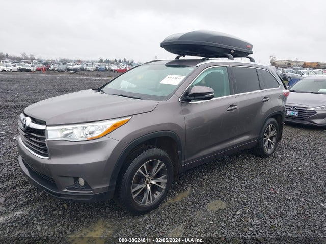 Toyota Highlander Xle V6 2016 5TDJKRFH1GS505276 Image 2