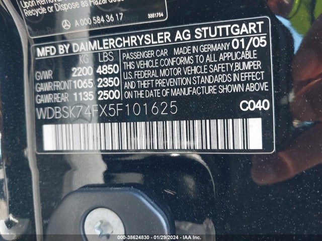 2005 MERCEDES-BENZ SL 55 AMG VIN: WDBSK74FX5F101625