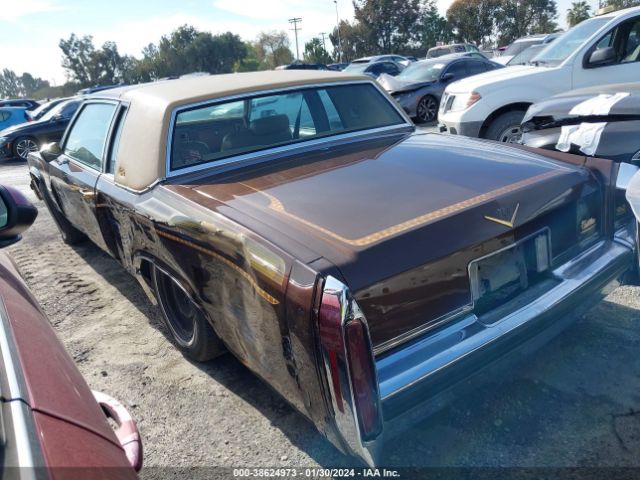 1983 CADILLAC DEVILLE 1G6AD4782D9204931 Photo 2