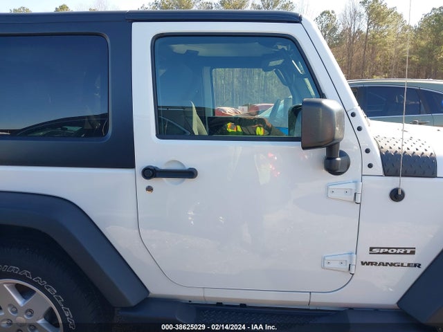 Jeep Wrangler Sport 2016 1C4AJWAG7GL301325 Image 13