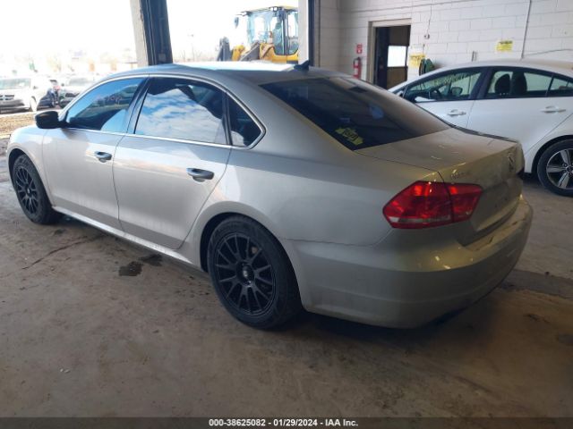 1VWBS7A39EC052606 Volkswagen Passat 1.8t Se