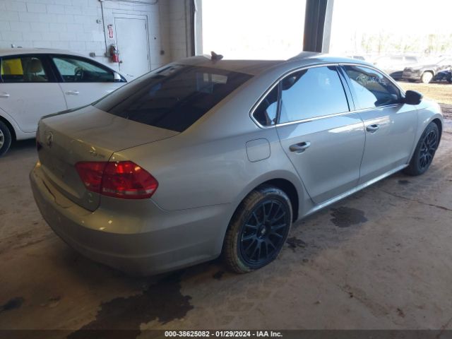 1VWBS7A39EC052606 Volkswagen Passat 1.8t Se