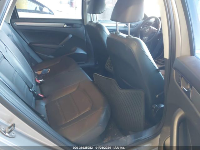1VWBS7A39EC052606 Volkswagen Passat 1.8t Se