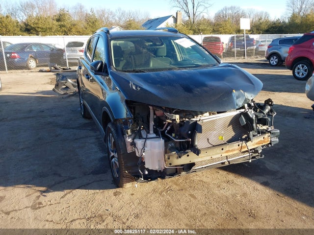 Toyota RAV4 LE 2017 2T3ZFREV6HW386154 main image