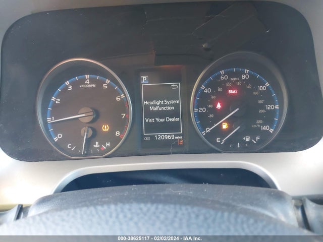 Toyota RAV4 LE 2017 2T3ZFREV6HW386154 Image 7