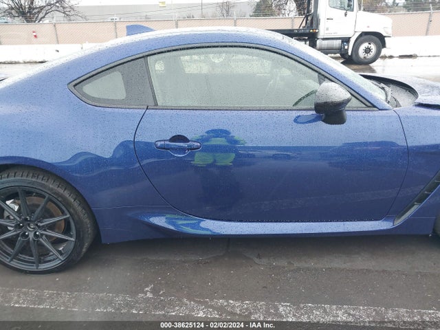 Toyota Gr86 Premium 2023 JF1ZNBE17P9756880 Image 14