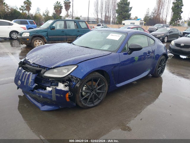 Toyota Gr86 Premium 2023 JF1ZNBE17P9756880 Image 2