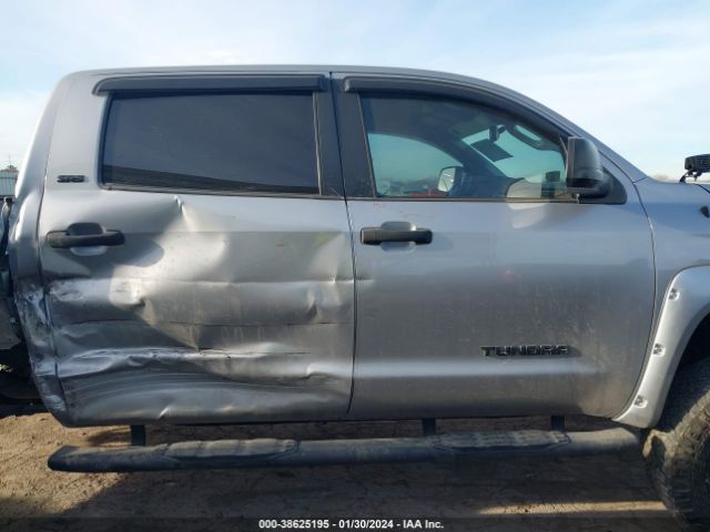 5TFEM5F16GX104940 Toyota Tundra Sr5 4.6l V8
