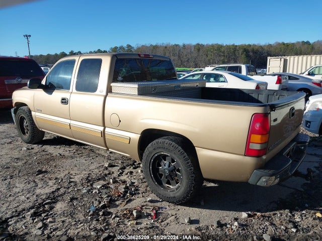 1999 CHEVROLET SILVERADO 1500 LS VIN: 2GCEC19T5X1179117