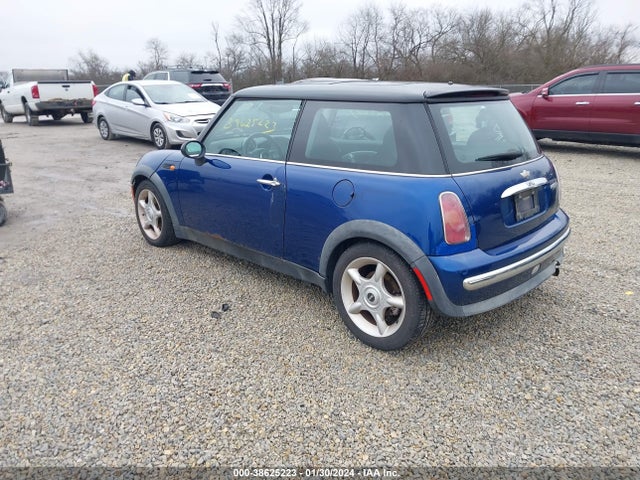 2002 MINI COOPER HARDTOP WMWRC33472TC37164 Photo 2