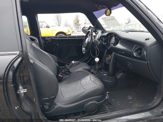 2003 MINI COOPER S WMWRE33443TD60626 Photo 4