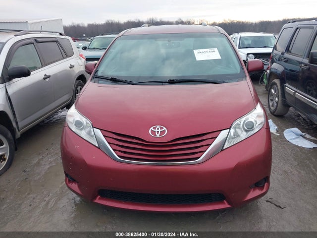2015 TOYOTA SIENNA LE 8 PASSENGER VIN: 5TDKK3DC0FS576461