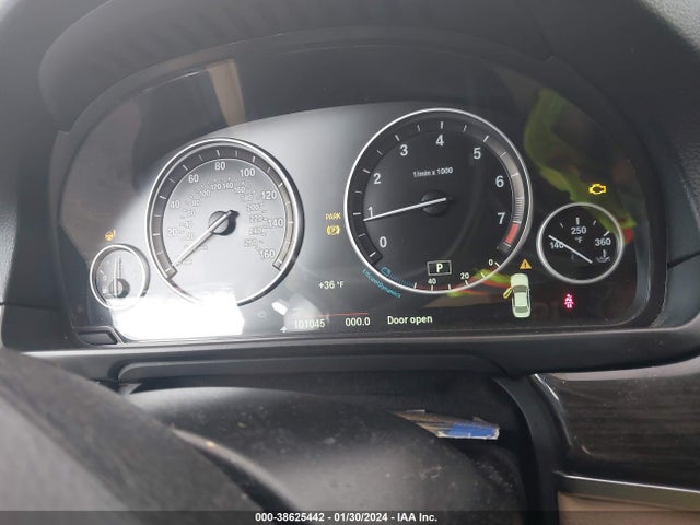 BMW 550i Xdrive 2015 WBAKP9C51FD979381 Image 15