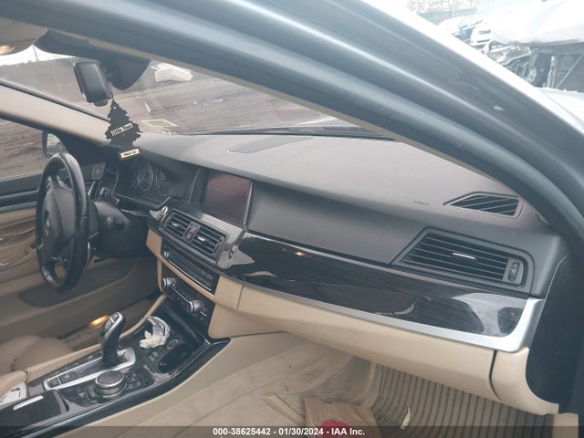WBAKP9C51FD979381 BMW 550i Xdrive
