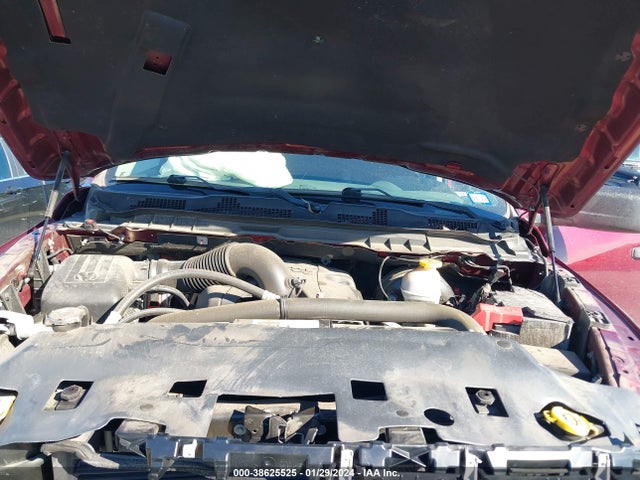 RAM 1500 Express Quad Cab 4x4 6'4 Box 2018 1C6RR7FTXJS137886 Image 10