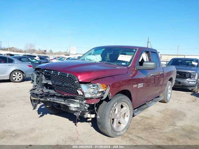 RAM 1500 Express Quad Cab 4x4 6'4 Box 2018 1C6RR7FTXJS137886 Image 2