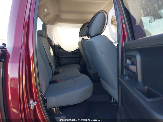 RAM 1500 Express Quad Cab 4x4 6'4 Box 2018 1C6RR7FTXJS137886 Image 8