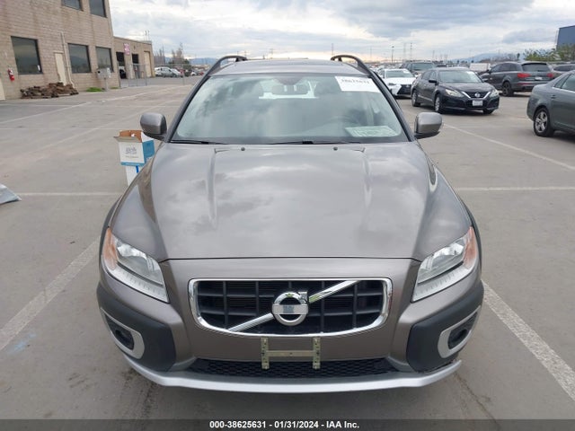 2011 VOLVO XC70 T6 VIN: YV4902BZ7B1097108