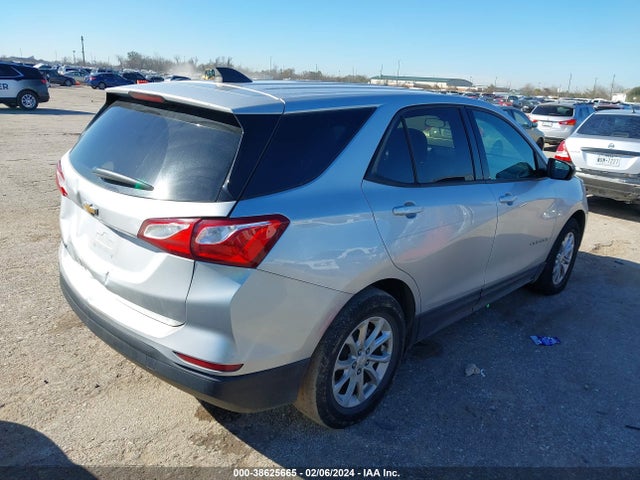 Chevrolet EQUINOX LS 2019 3GNAXHEV3KS554784 Image 4