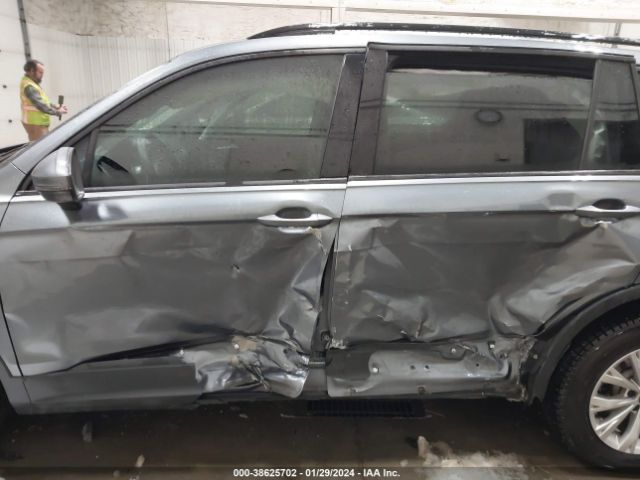 3VV1B7AX3KM175699 Volkswagen Tiguan 2.0t S