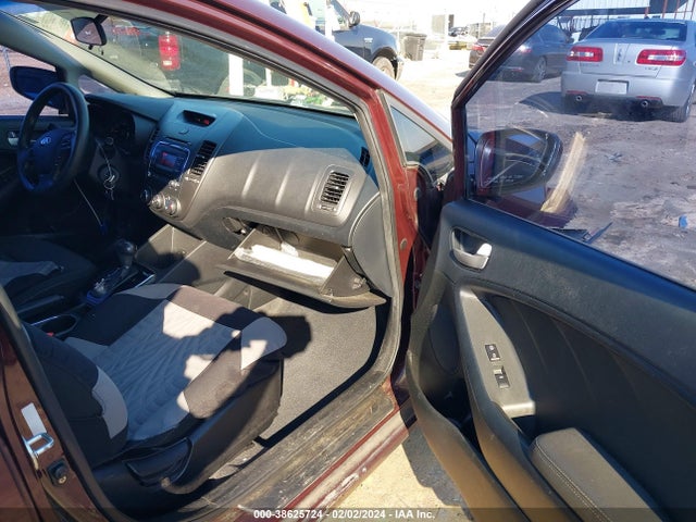 KIA FORTE LX 2018 3KPFK4A70JE224157 Image 5