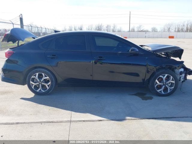 3KPF24AD6ME370735 KIA Forte Lxs