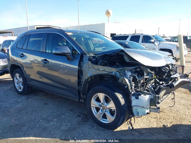 Toyota Rav4 Xle 2021 2T3W1RFV0MC121290 Image 1