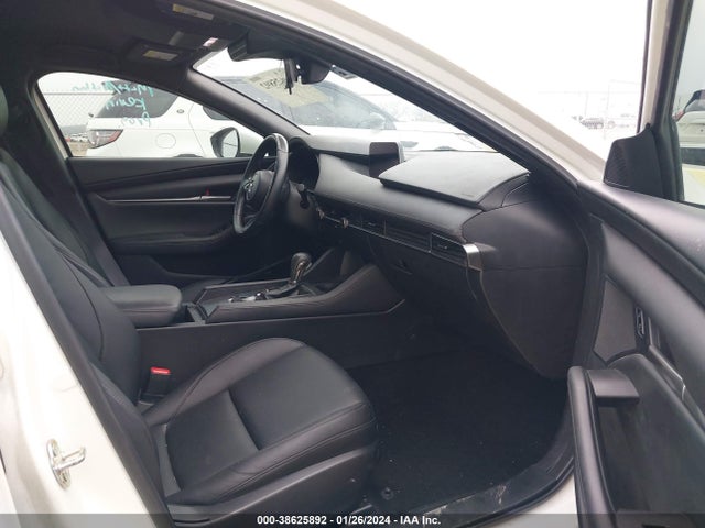 JM1BPAKL8M1314769 Mazda Mazda3 Select
