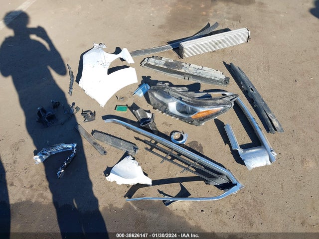 Chevrolet EQUINOX LS 2018 3GNAXHEV0JS555583 Image 11