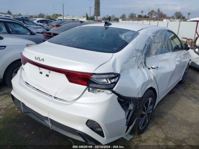 3KPF24AD3RE702010 KIA Forte Lxs