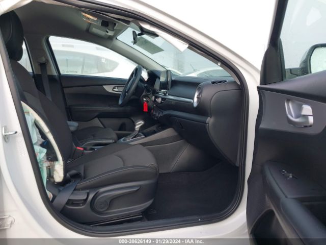 3KPF24AD3RE702010 KIA Forte Lxs