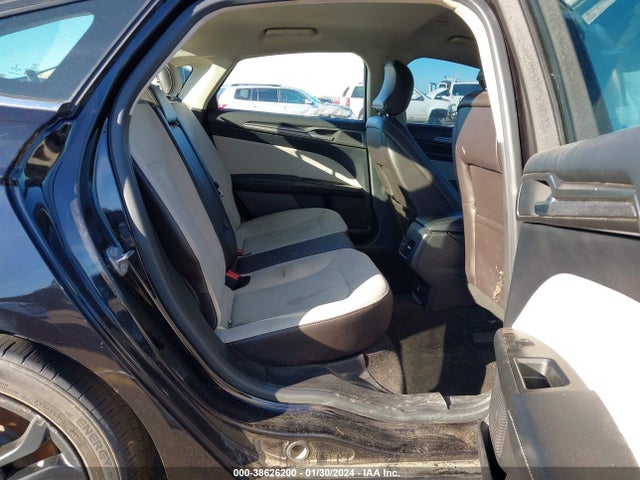 Ford FUSION SE 2019 3FA6P0HD1KR179347 Image 8