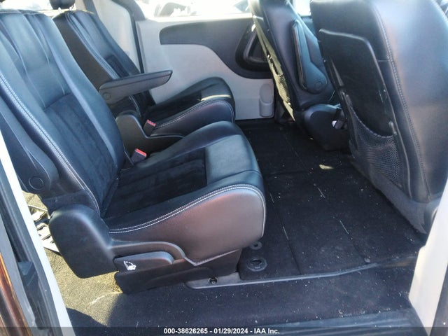 2C4RDGCG7HR862680 Dodge Grand Caravan Sxt