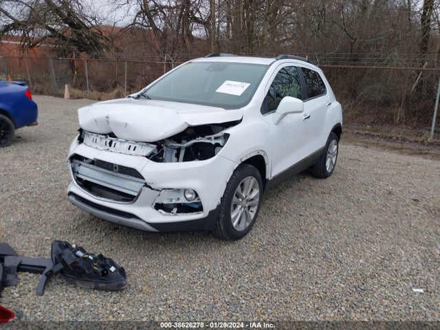 Chevrolet Trax Premier 2018 3GNCJRSB3JL401650 Image 2