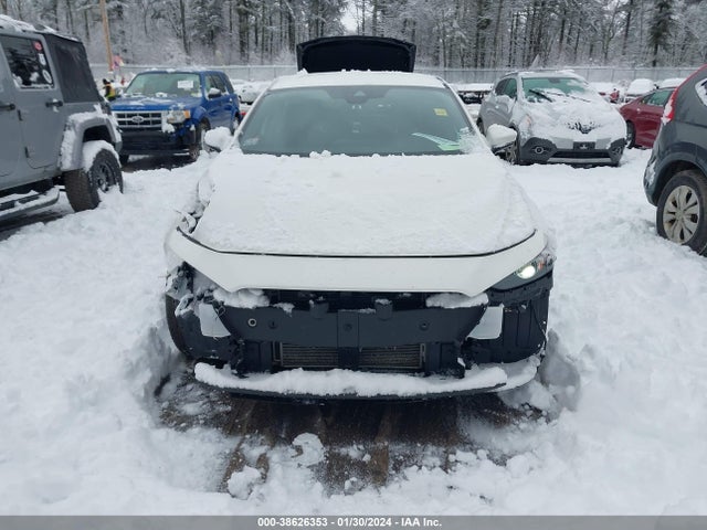 JM1BPBKL9M1328640 Mazda Mazda3 Select