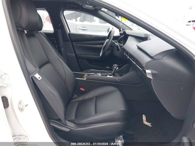JM1BPBKL9M1328640 Mazda Mazda3 Select