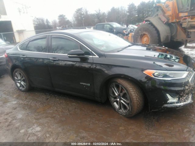 3FA6P0RU0KR139372 Ford Fusion Hybrid Titanium
