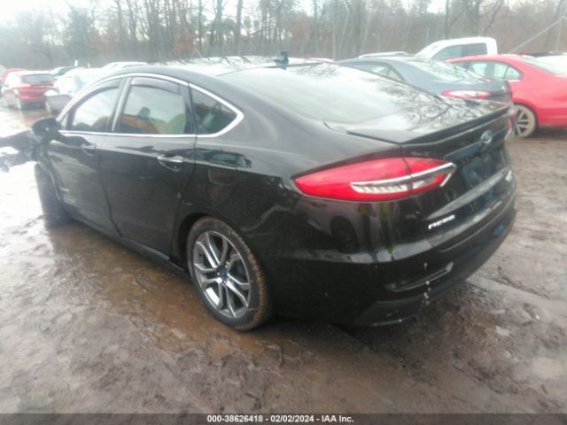 3FA6P0RU0KR139372 Ford Fusion Hybrid Titanium