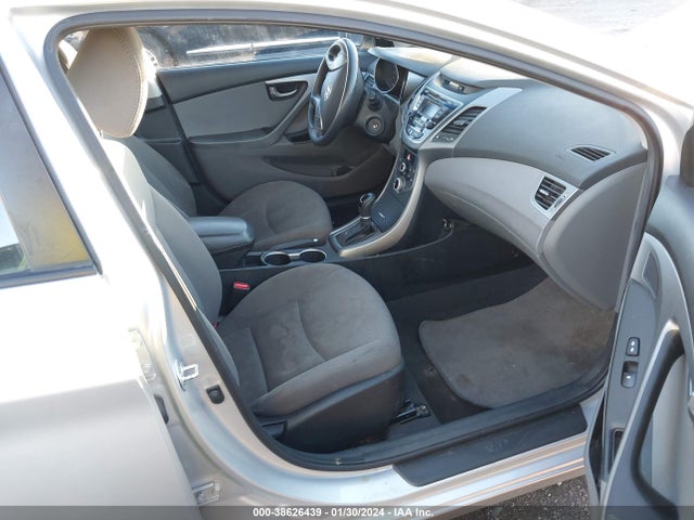 Hyundai ELANTRA SE 2016 5NPDH4AE5GH696735 Image 5